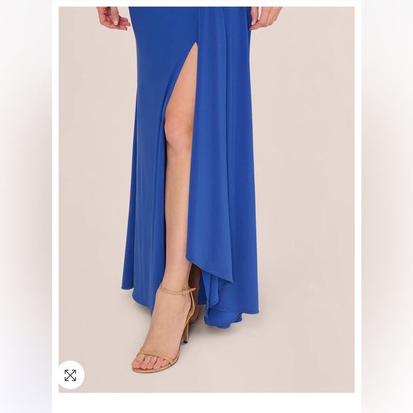 Super comfy… beautiful color, used once for about an hour - Picture 4 of 4